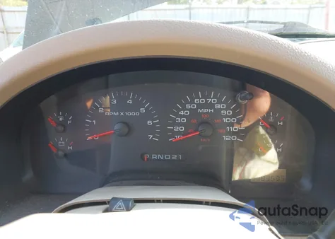 2004 Ford F-150 Stx/Xl/Xlt z USA, uszkodzony, nr VIN 1FTRF14W64NC65573